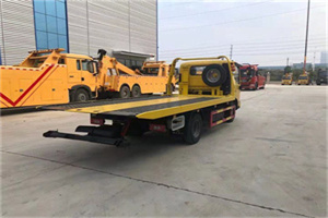 峡江非事故拖车